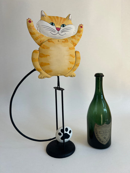 Meow Motion – Handmade Metal Cat Balance Model